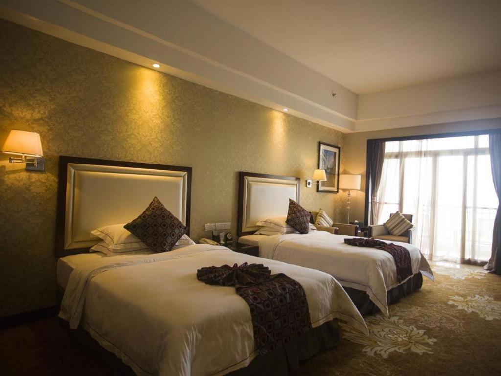 Country Garden Phoenix Hotel Maoming Exterior foto